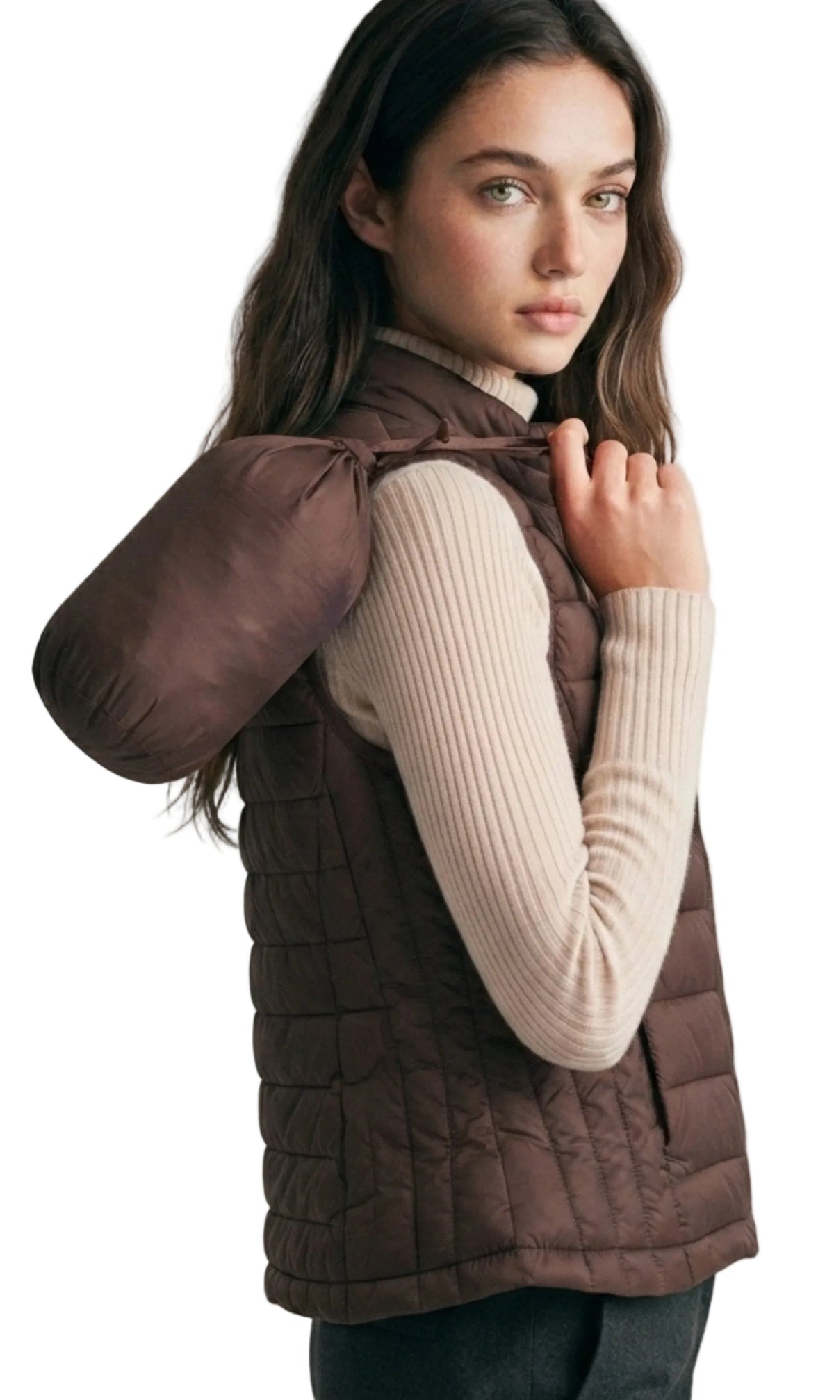LIGHTWEIGHT PACKABLE DOWN PUFFER VEST in CHOCOLATE