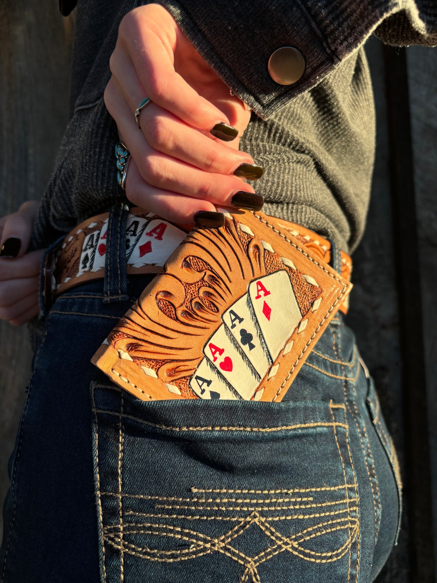 WESTERN TOOLED POKER ACES LEATHER BIFOLD WALLET