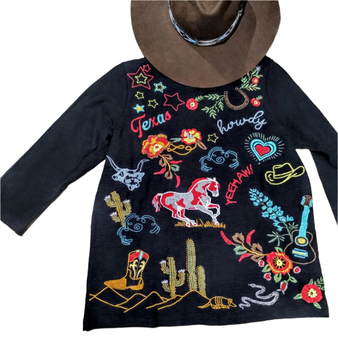 3/4 SLEEVE "TEXAS" EMBROIDERED TOP in BLACK