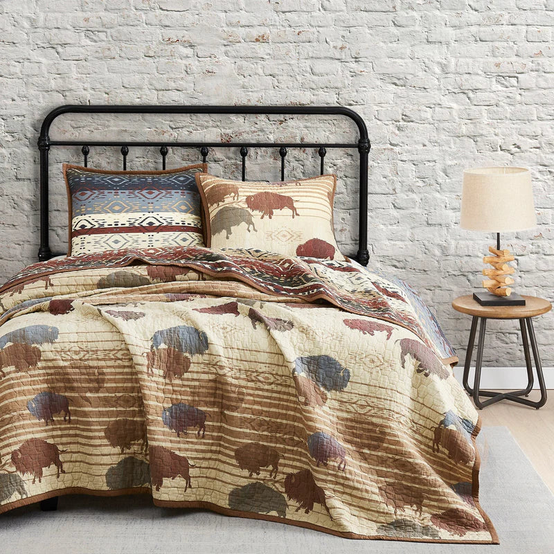 HOME ON THE RANGE REVERSIBLE QUILT SET in TWIN