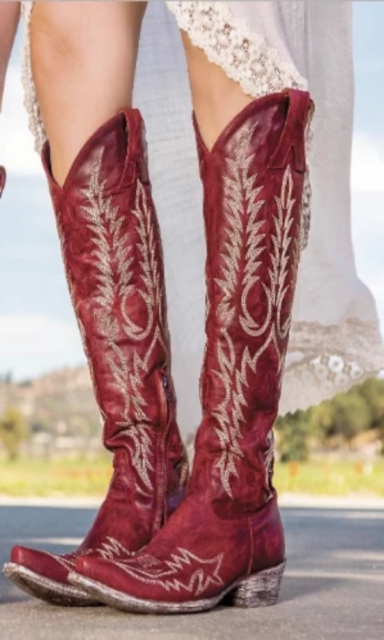 Red fringe 2025 cowgirl boots