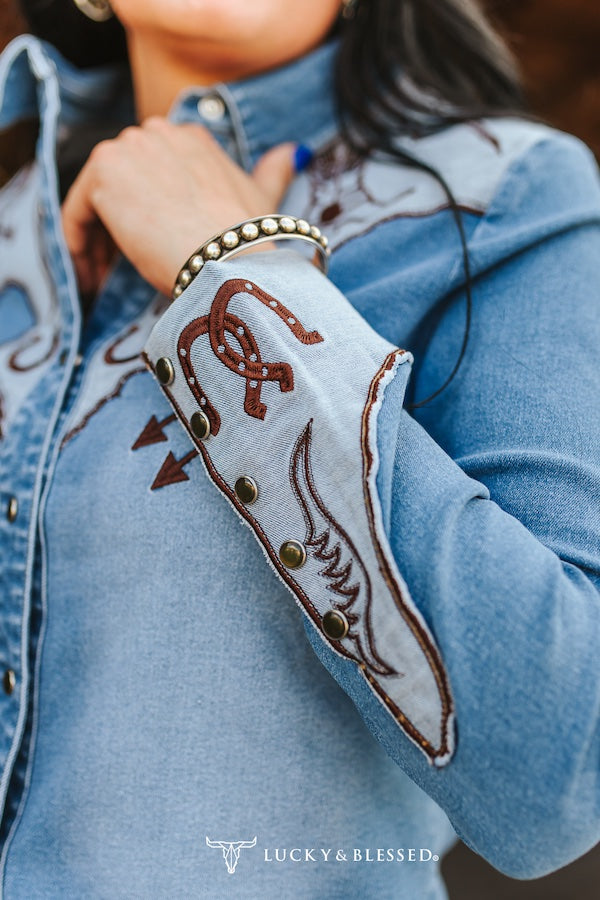 STRETCH DENIM WESTERN EMBROIDERED SNAP SHIRT
