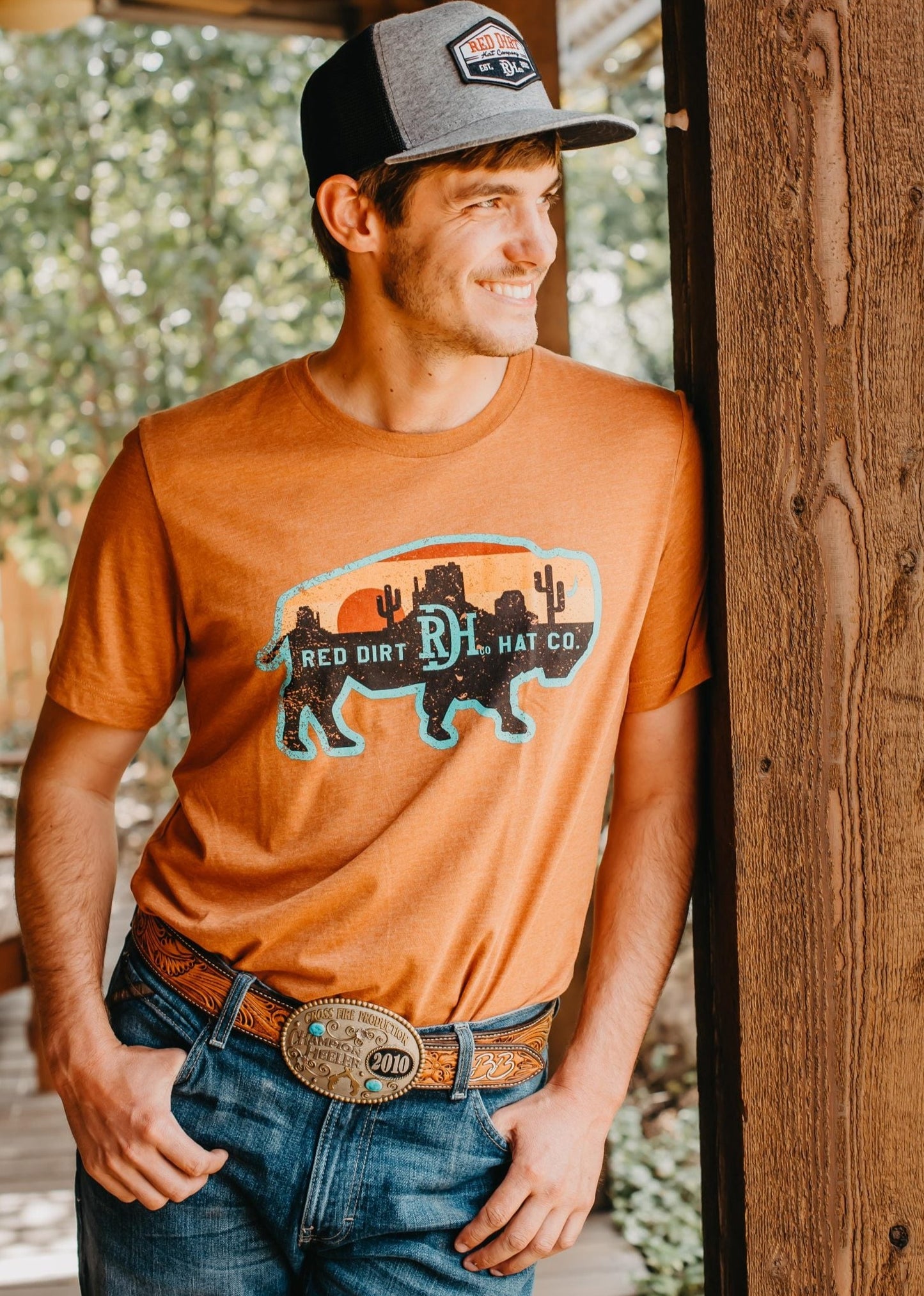 RED HAT CO BILLBOARD TEE SHIRT in HEATHER AUTUMN