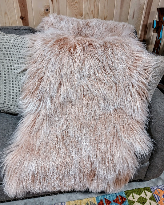 TIBETAN SHEEP THROW - BLUSH TIPPED
