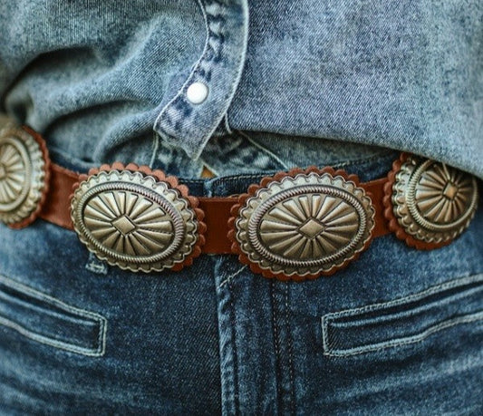 GENUINE BROWN LEATHER OVAL CONCHO BELT