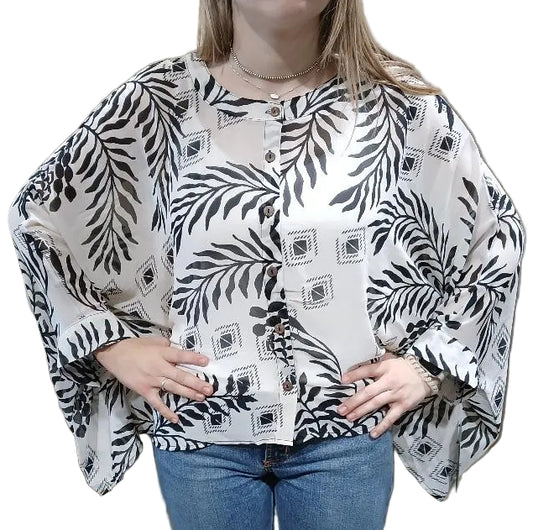 IVORY AND BLACK KIMONO SLEEVE TOP