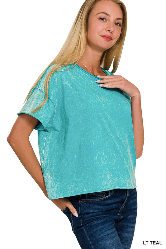 ACID WASH RAW EDGE SHORT SLEEVE CROP TOP in LT TEAL