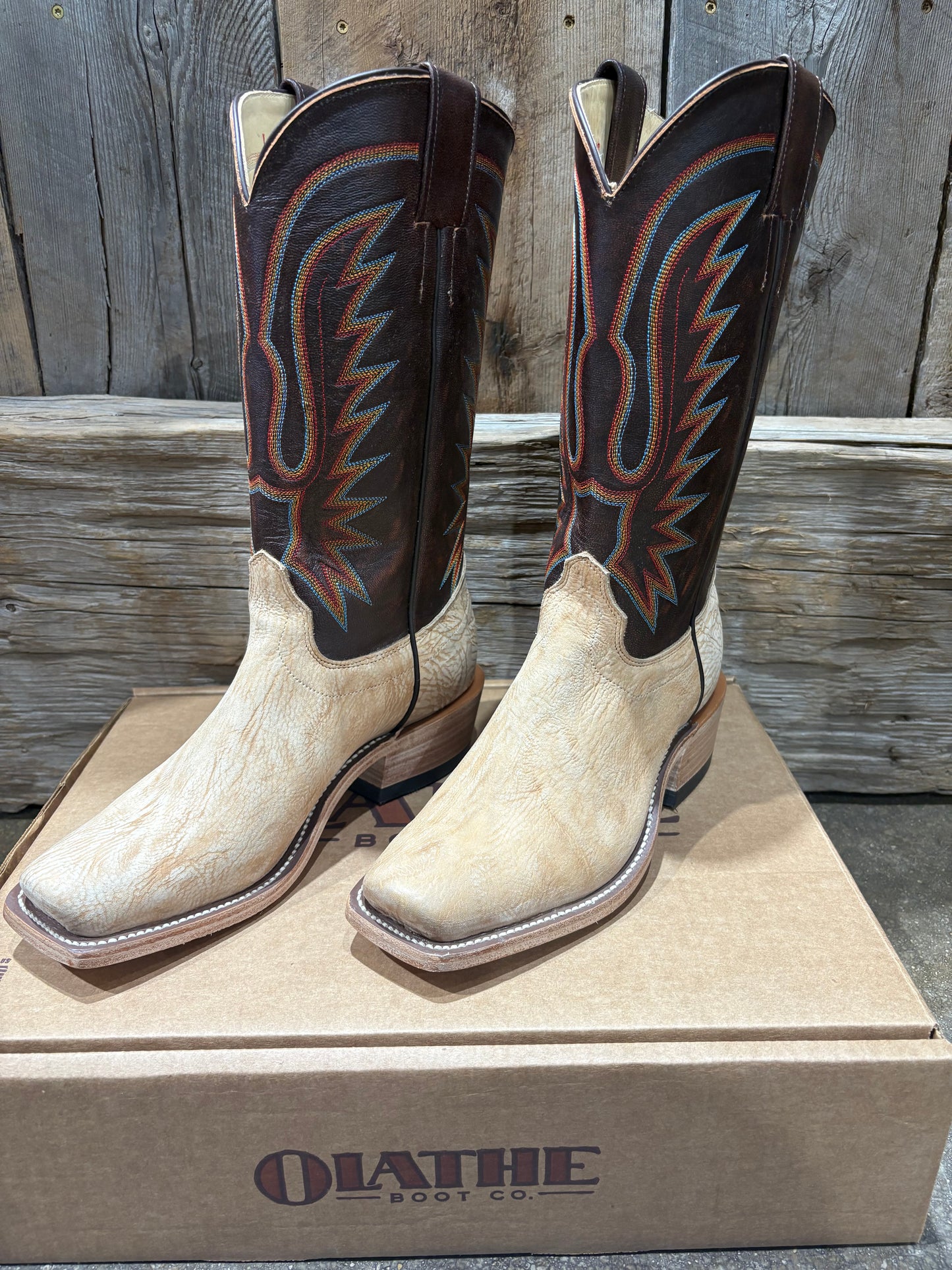 MENS OLATHE TAN WASHED SHOULDER BOOTS