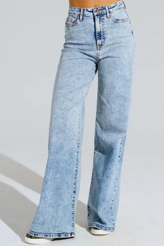 HIGH RISE MINERAL WASH WIDE LEG FLARE JEANS -LIGHT