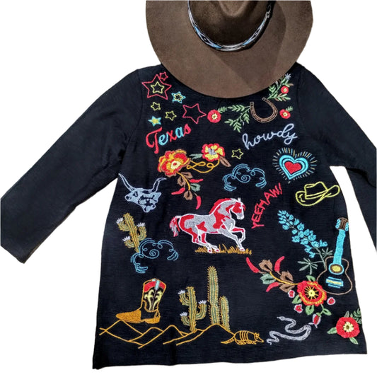 3/4 SLEEVE "TEXAS" EMBROIDERED TOP in BLACK