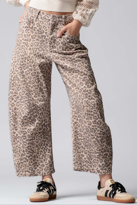 LEOPARD PRINT BARREL PANTS