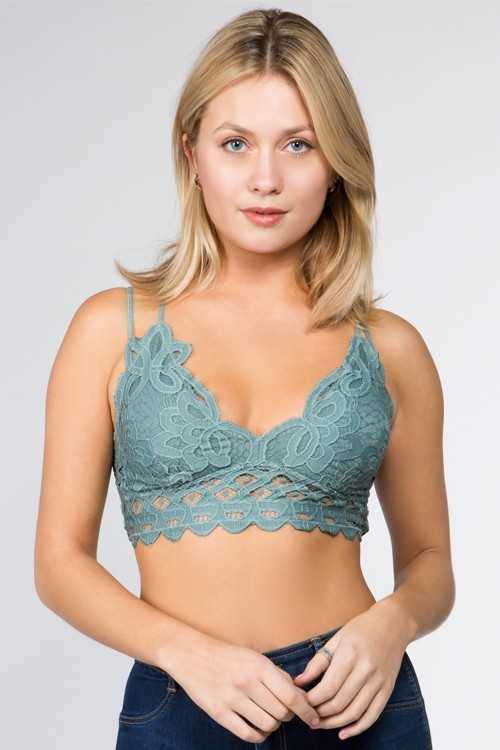 SCALLOPED LACE CAMI BRALETTE in CLEAR SKY