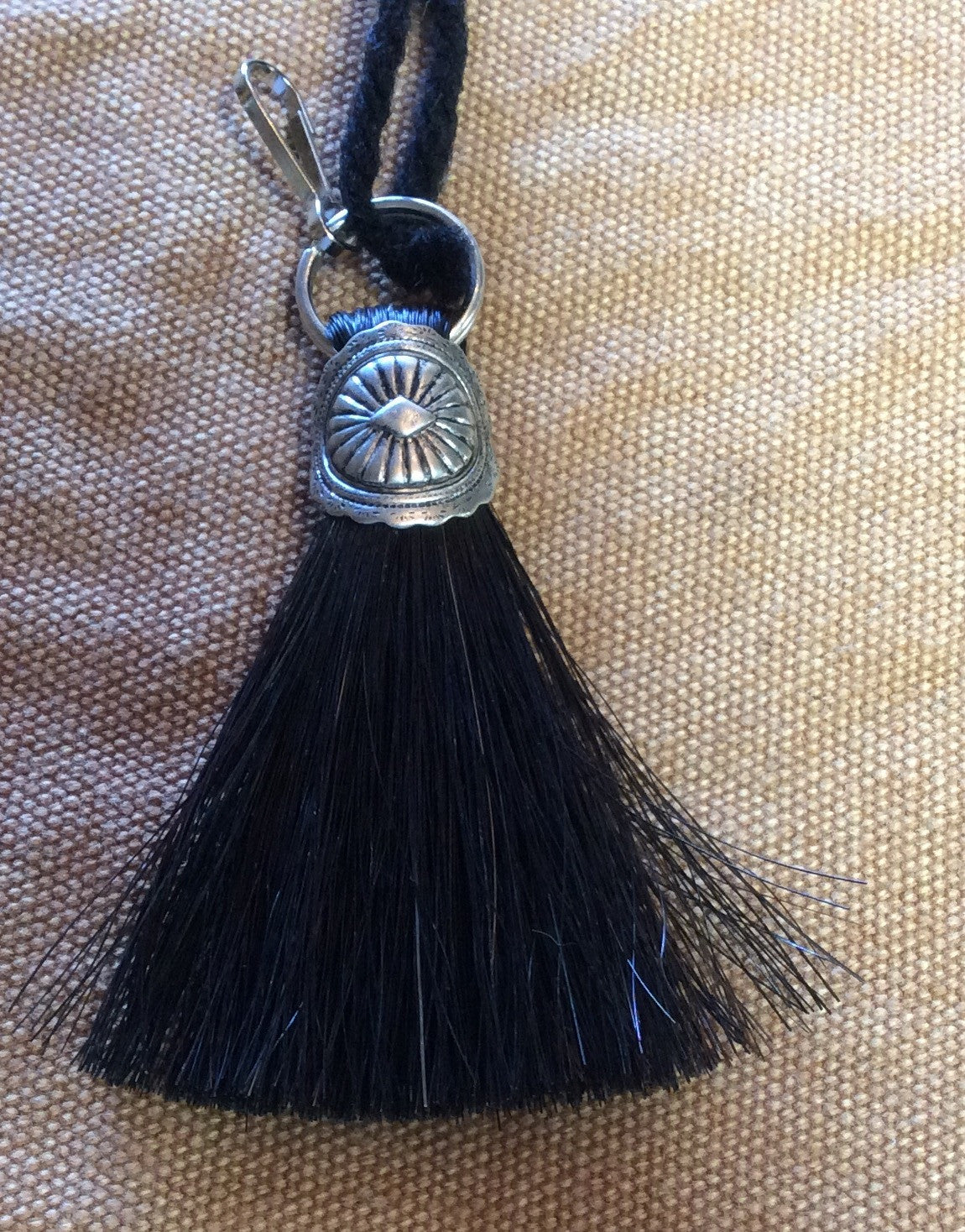 Zipper pull with Horse Hair