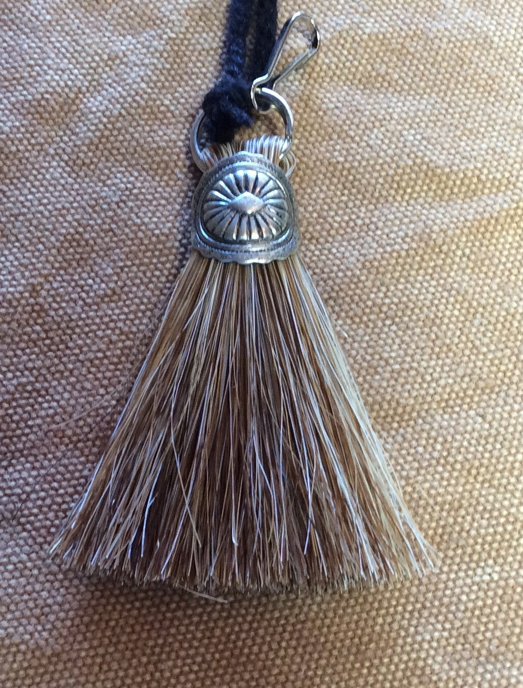 Zipper pull with Horse Hair