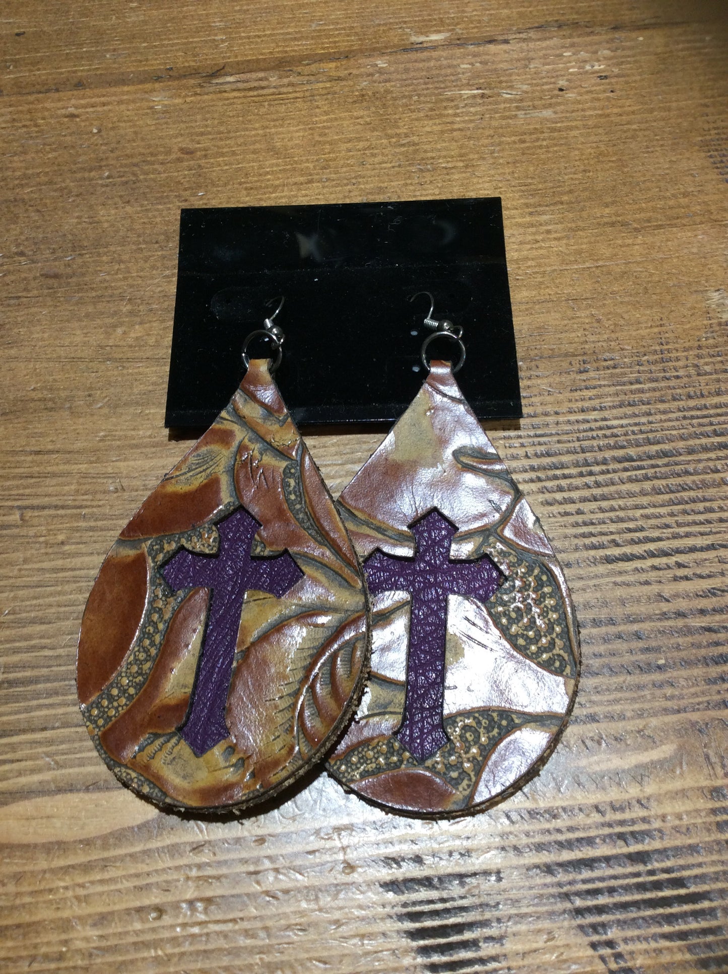3" LEATHER EARRINGS WITH INLAY