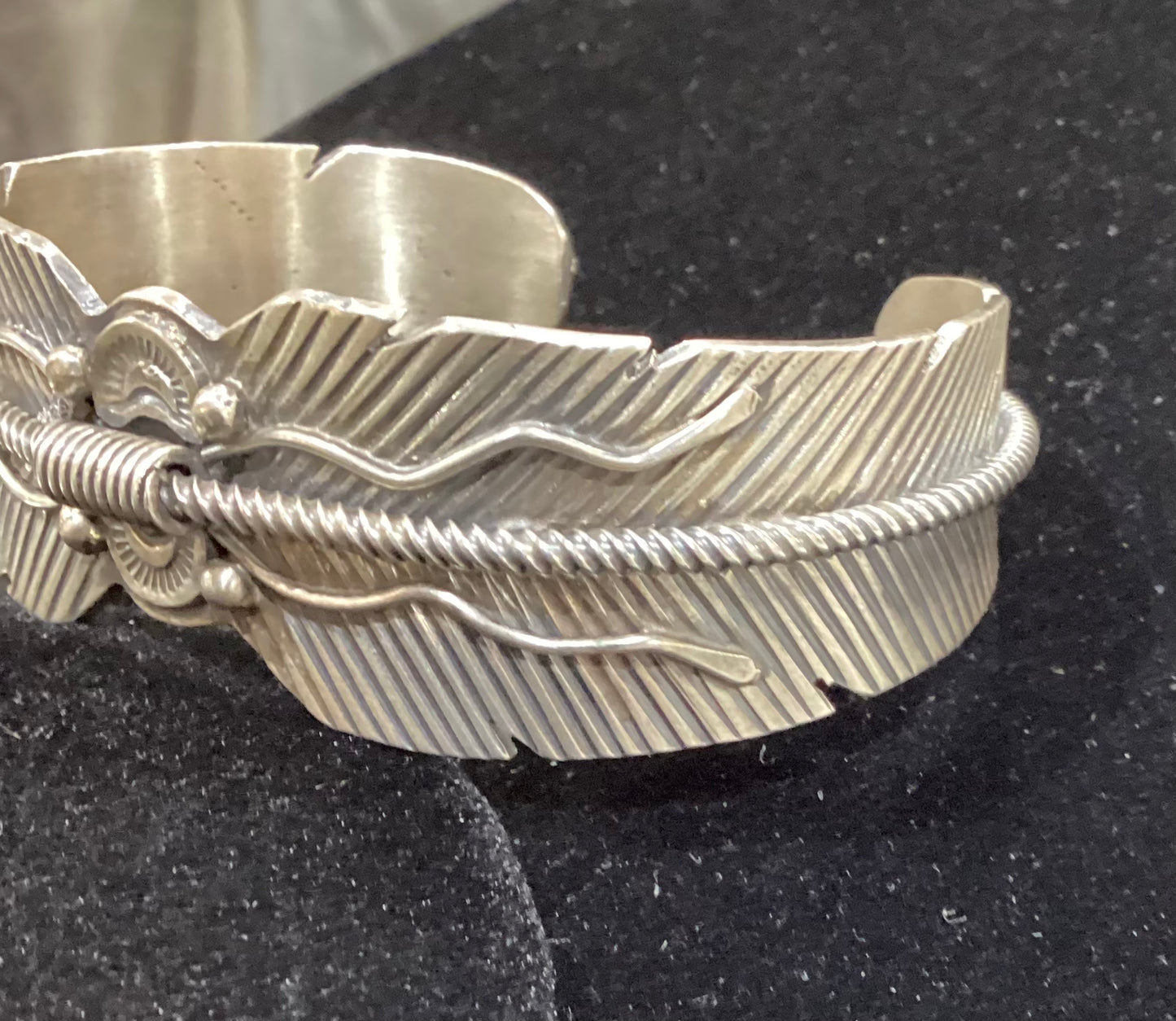 Navajo Double Feather Sterling Silver Cuff